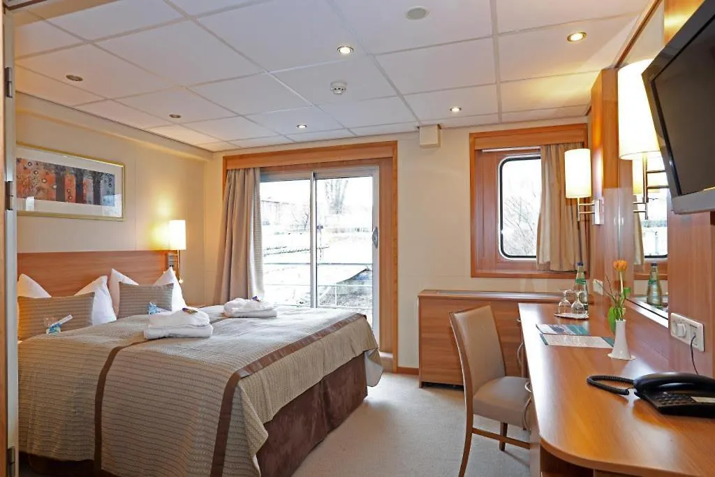 Hotelschiff Junker Jorg Hannover Botel